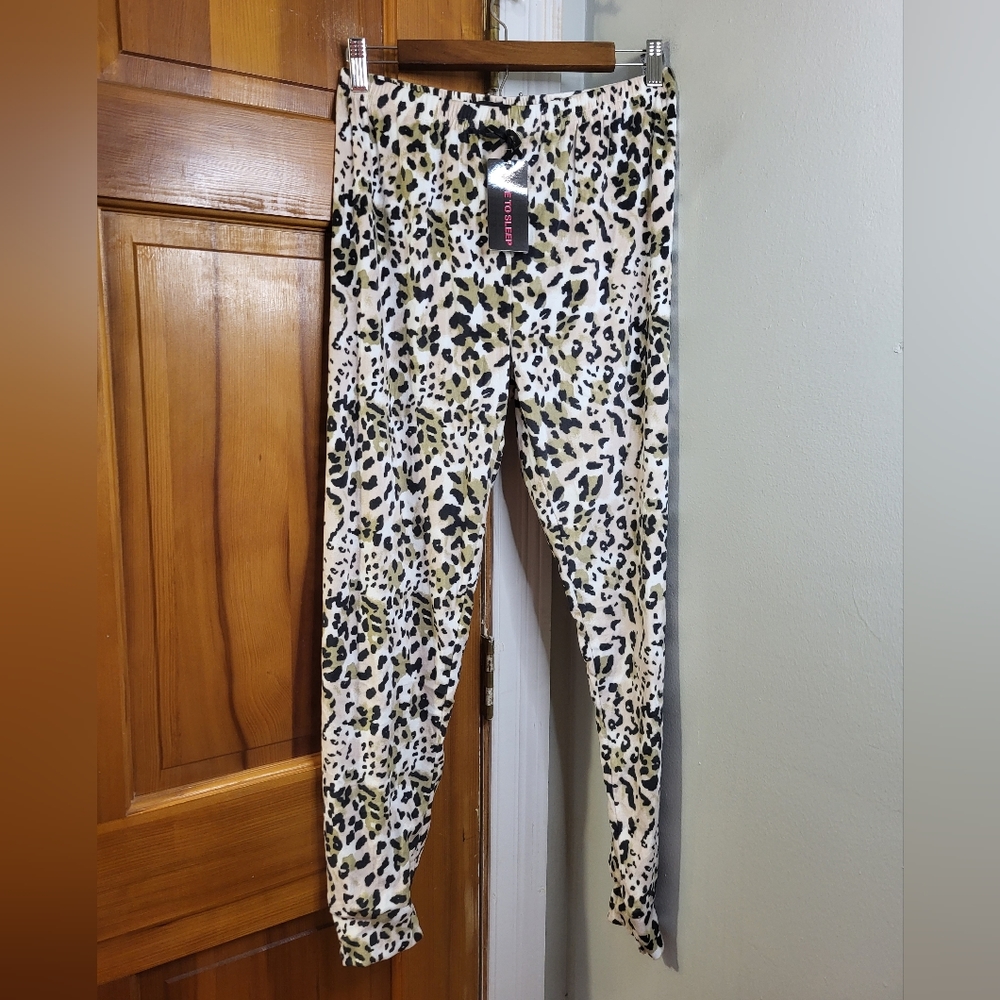 Love to Sleep NWT Super Soft Pajama Pants
